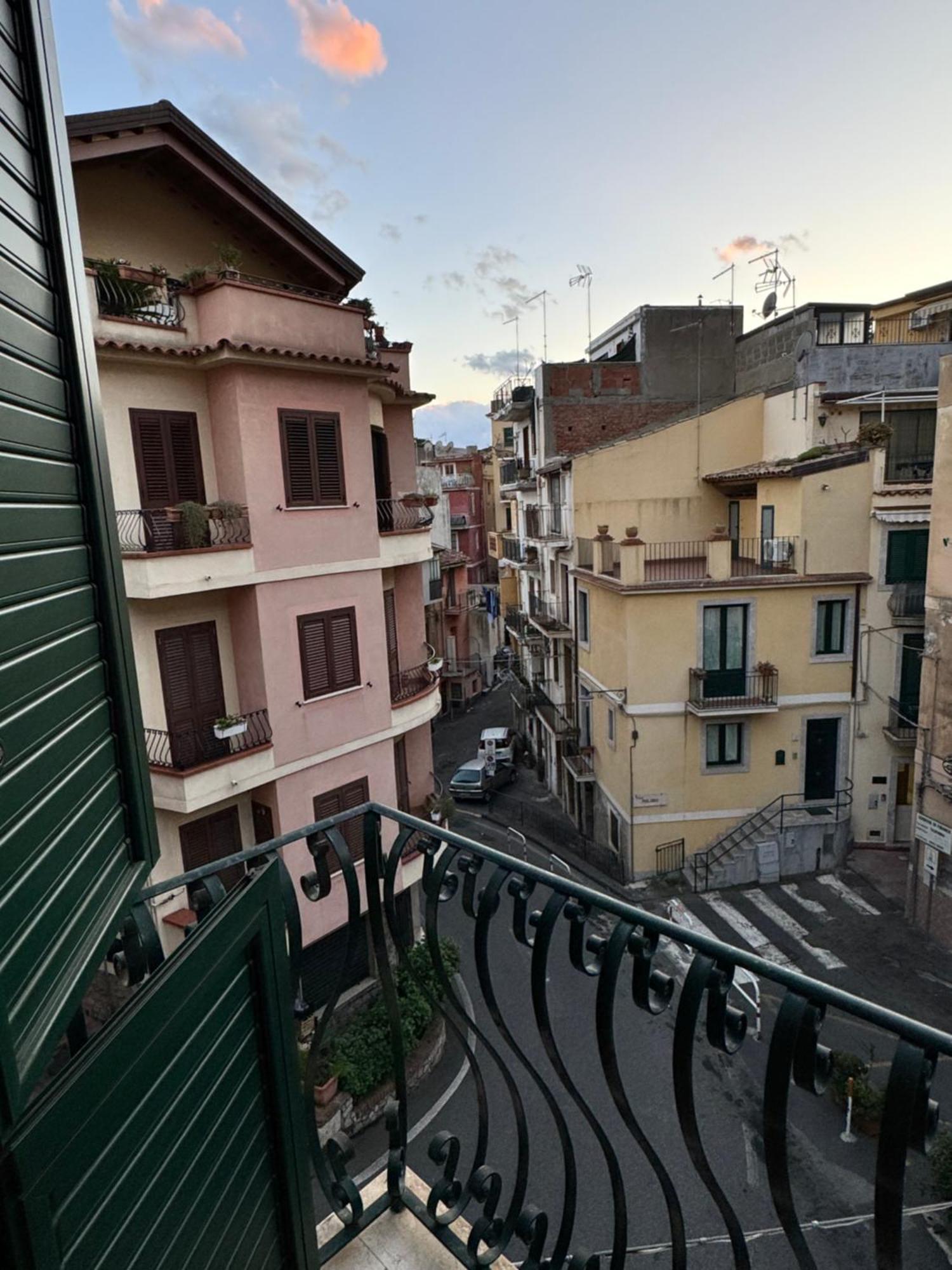 Taormina'S Sun Apartment Luaran gambar