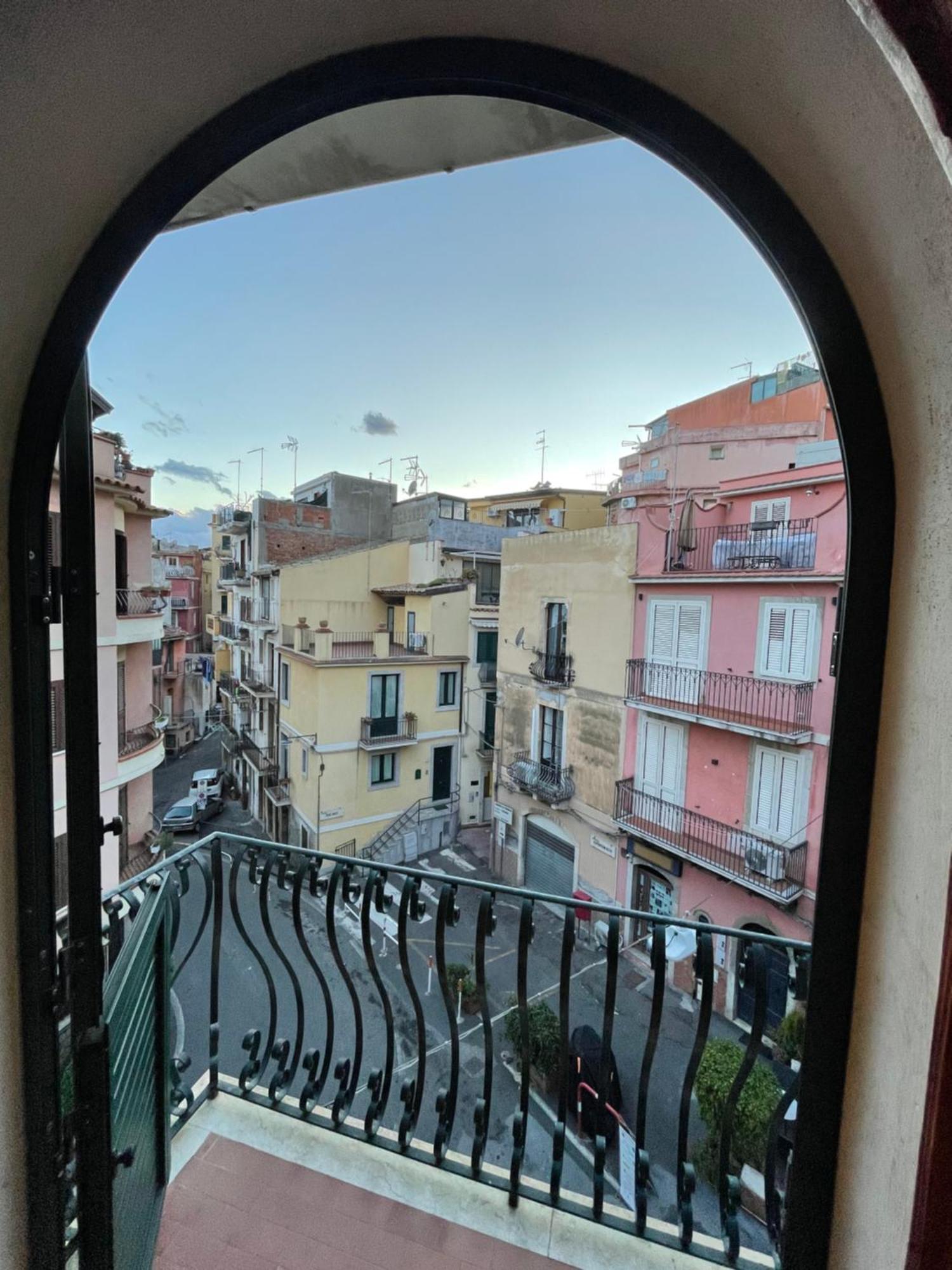 Taormina'S Sun Apartment Luaran gambar