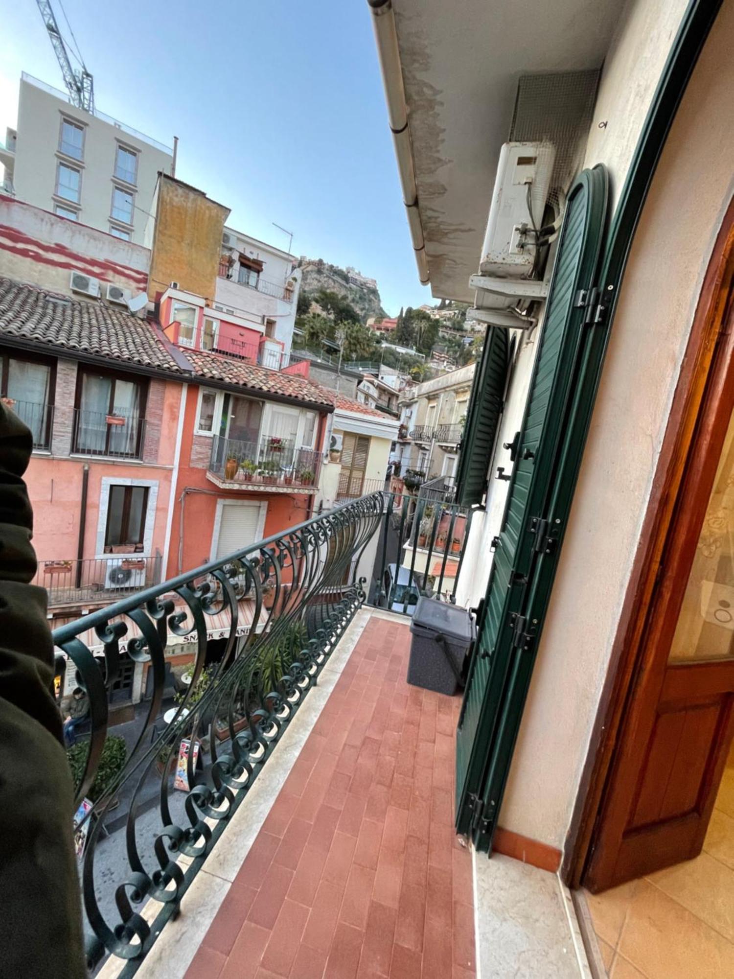 Taormina'S Sun Apartment Luaran gambar