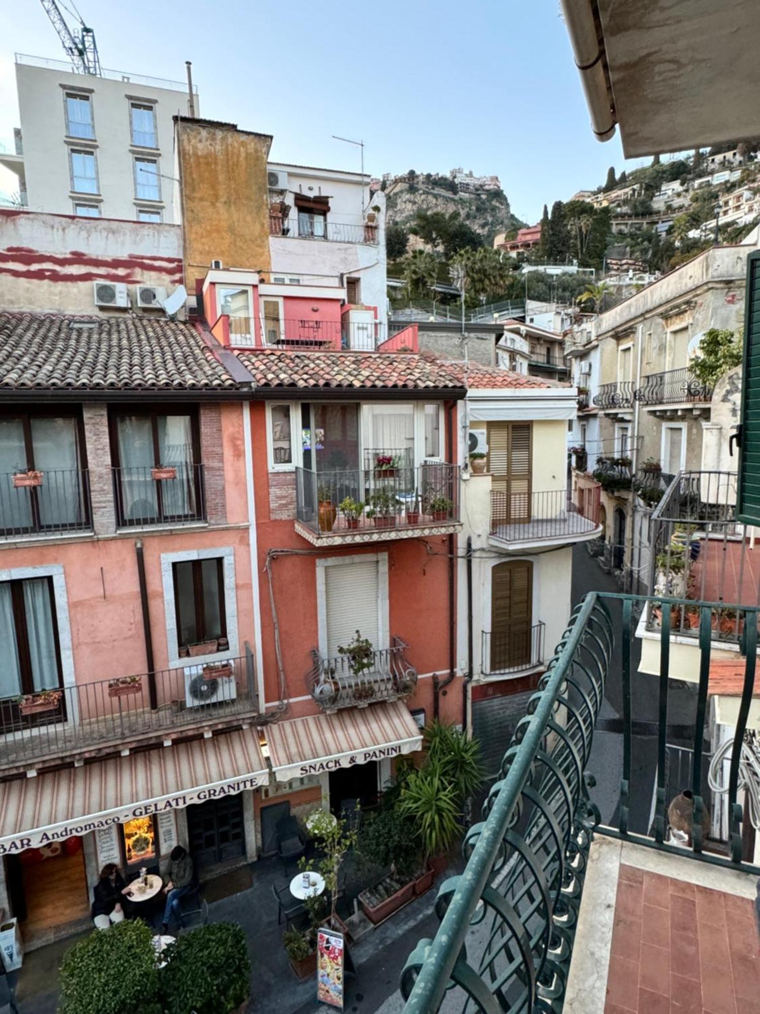 Taormina'S Sun Apartment Luaran gambar
